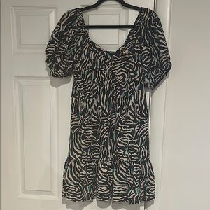 Nine West Black and White Puff Sleeve Mini Sundress